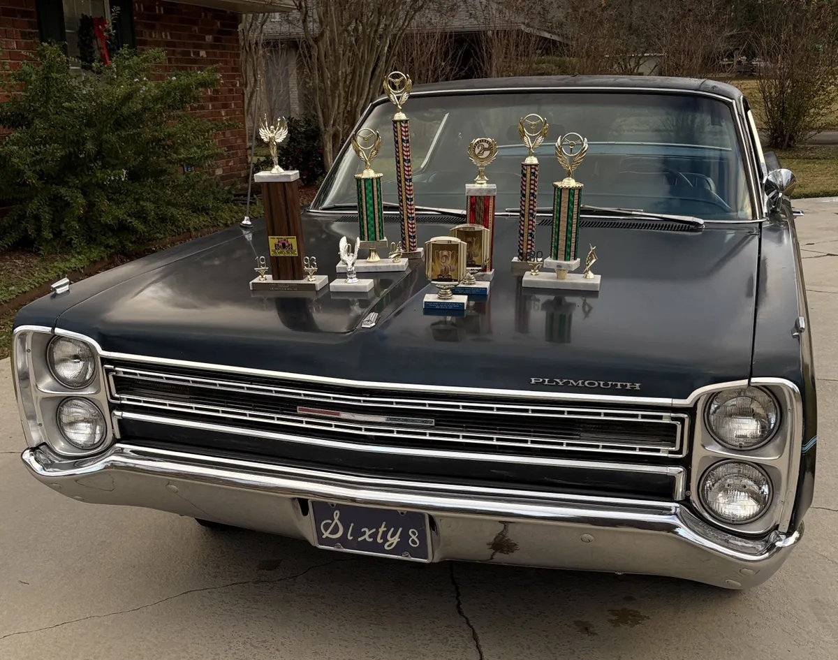 Plymouth-Sport-fury-1968-3