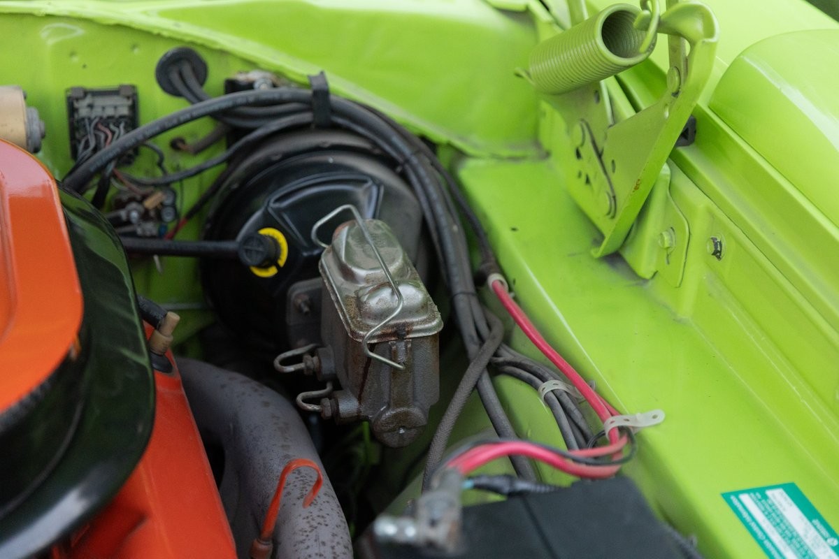 Plymouth-Superbird-1970-12