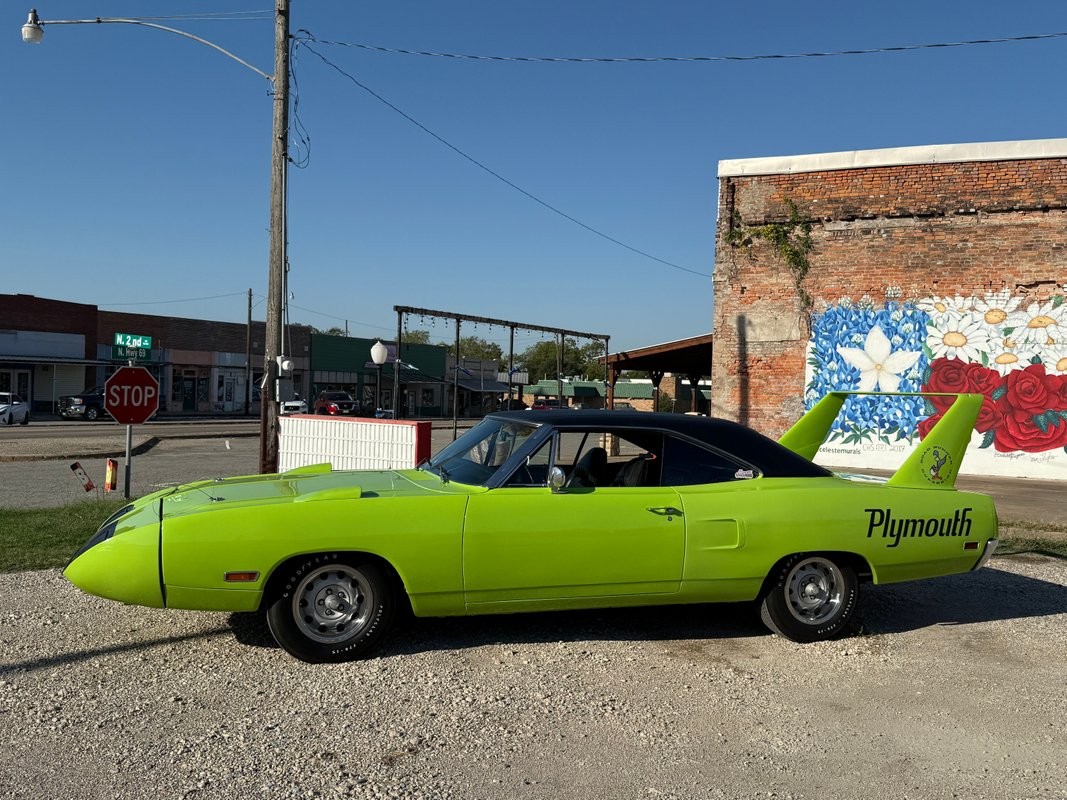 Plymouth-Superbird-1970-24