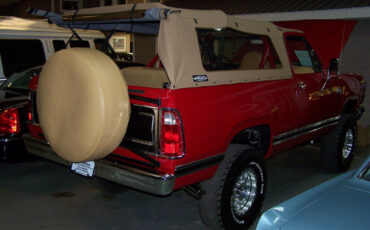 Plymouth-Trail-Duster-1979-SUV-17