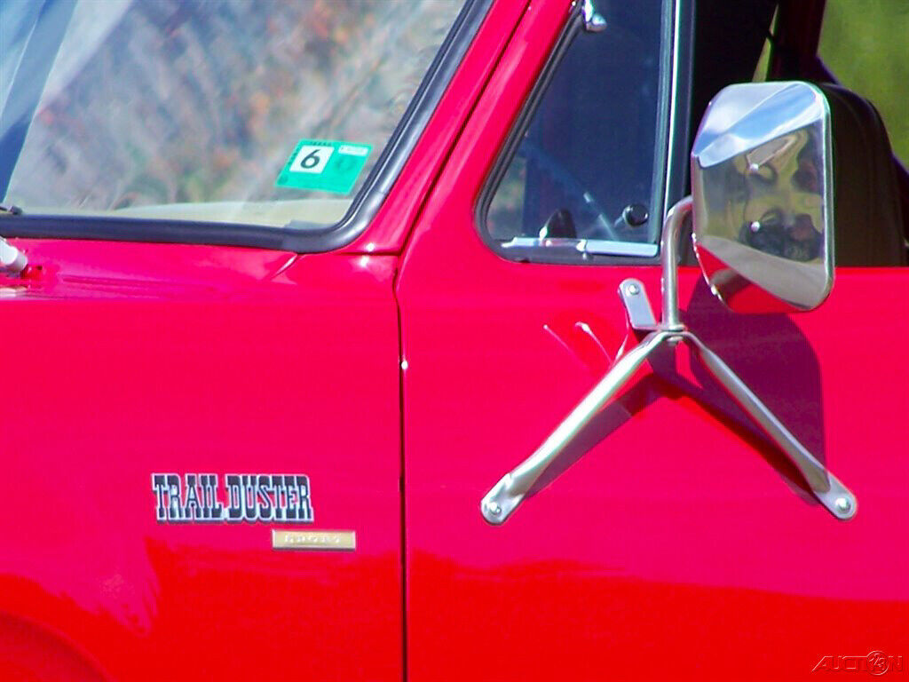 Plymouth-Trail-Duster-1979-SUV-18