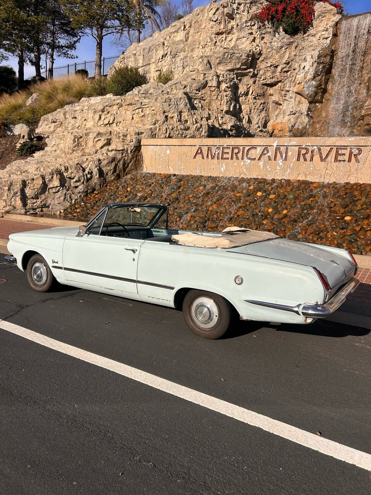 Plymouth-Valiant-1964-12