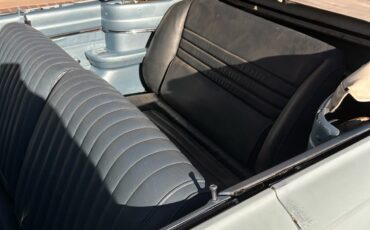 Plymouth-Valiant-1964-4