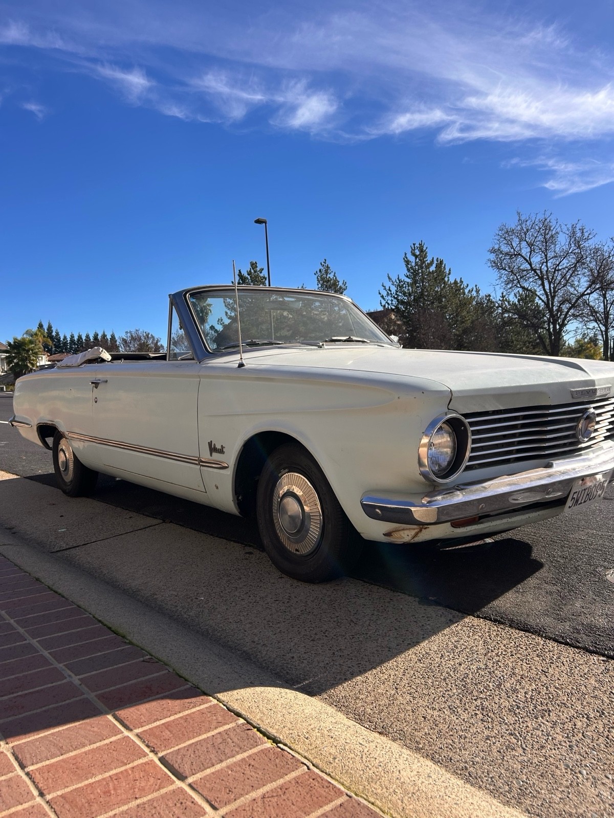 Plymouth-Valiant-1964-5