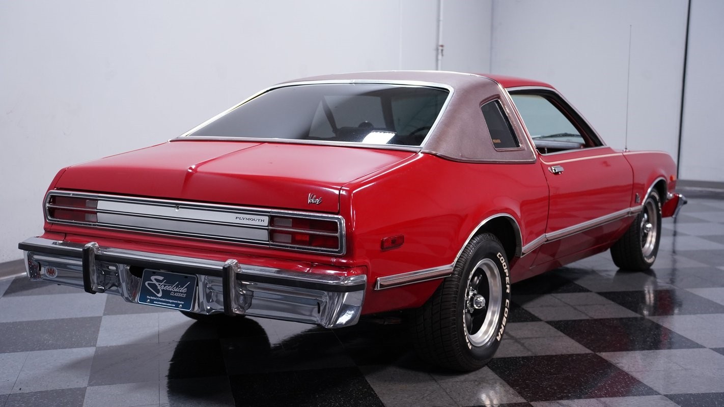 Plymouth-Volare-1976-Coupe-10