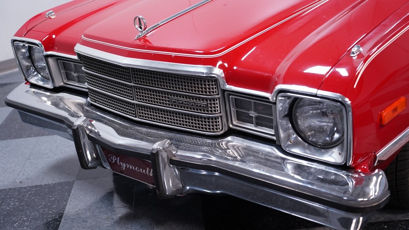 Plymouth-Volare-1976-Coupe-17
