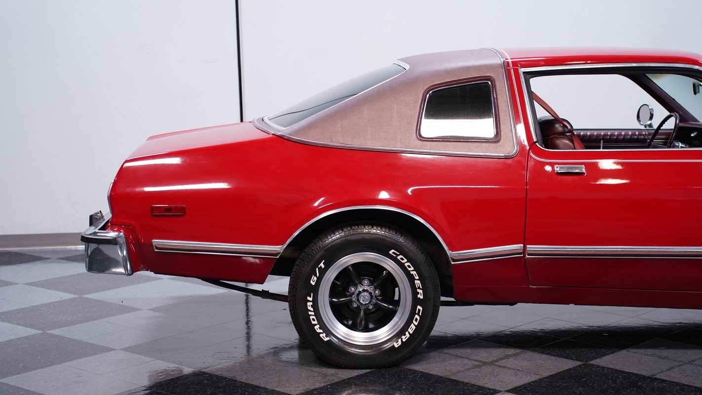 Plymouth-Volare-1976-Coupe-23