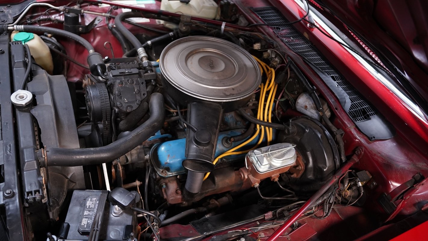 Plymouth-Volare-1976-Coupe-27