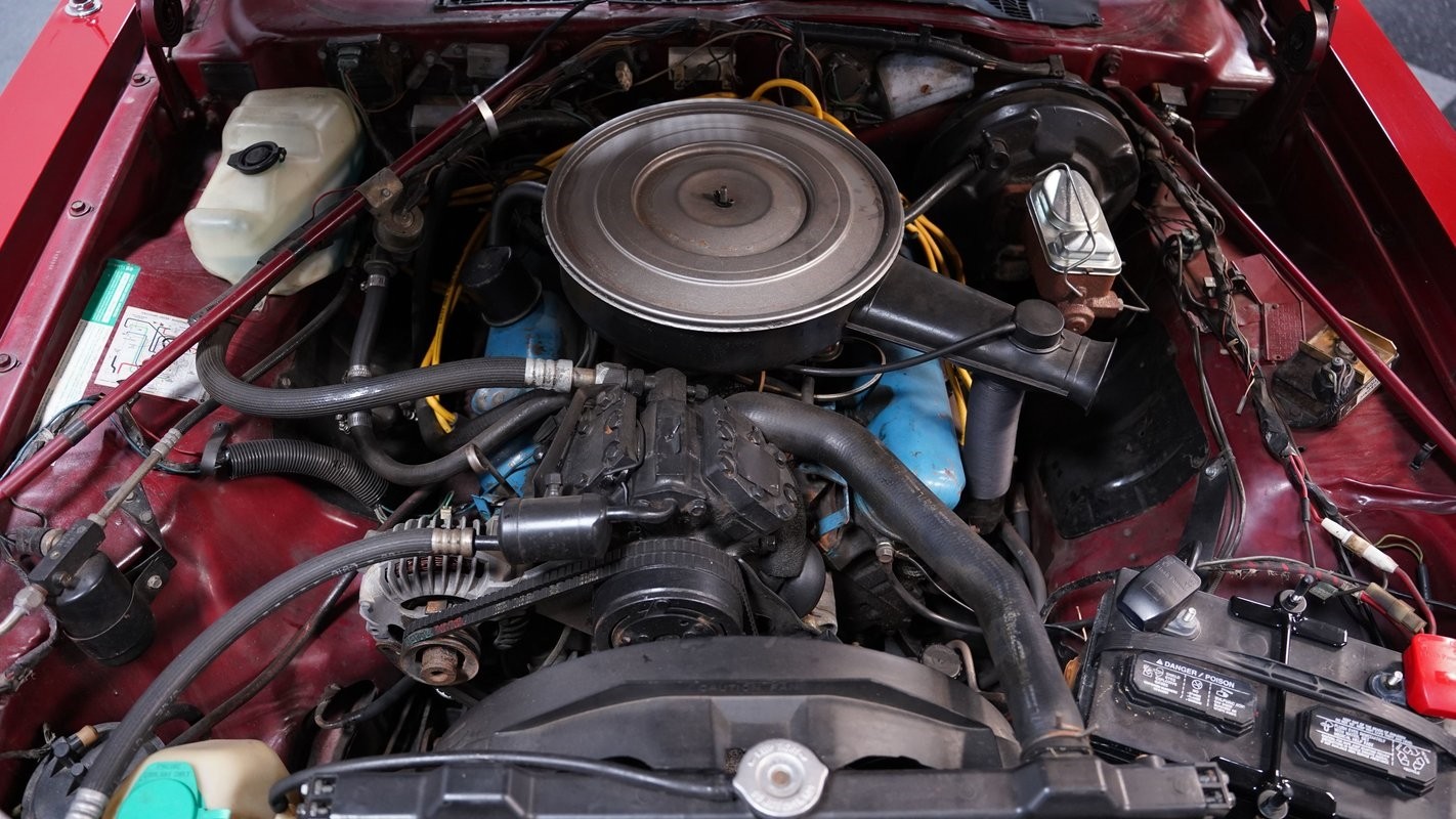 Plymouth-Volare-1976-Coupe-3