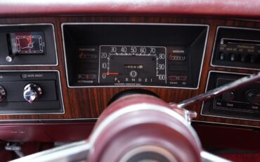 Plymouth-Volare-1976-Coupe-31