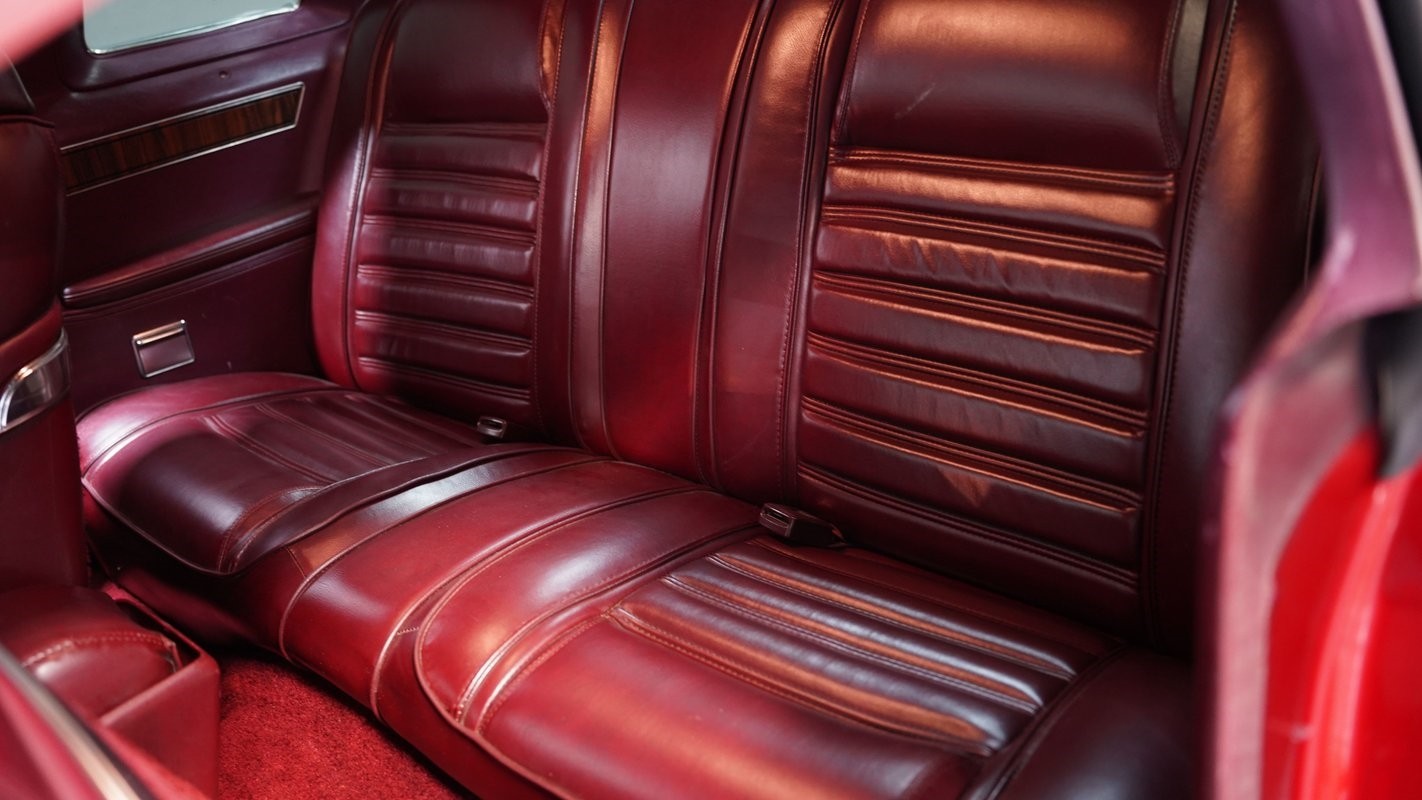 Plymouth-Volare-1976-Coupe-34