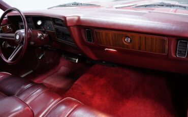 Plymouth-Volare-1976-Coupe-38