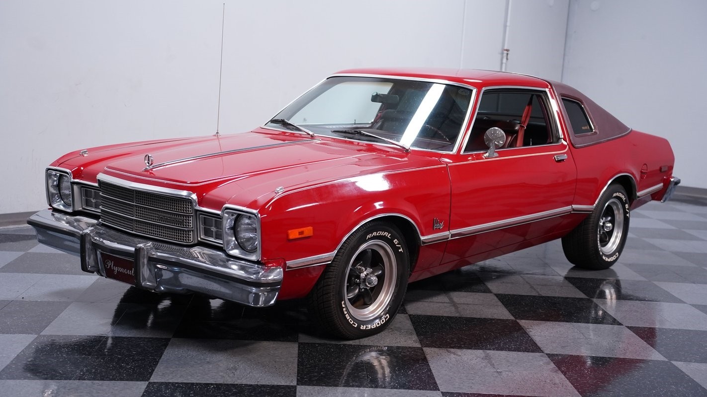 Plymouth-Volare-1976-Coupe-5