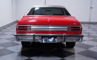 Plymouth-Volare-1976-Coupe-9