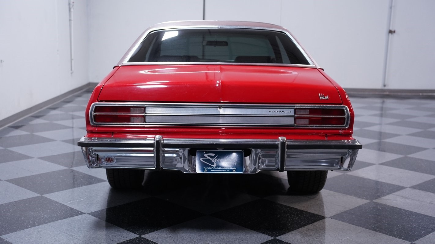 Plymouth-Volare-1976-Coupe-9