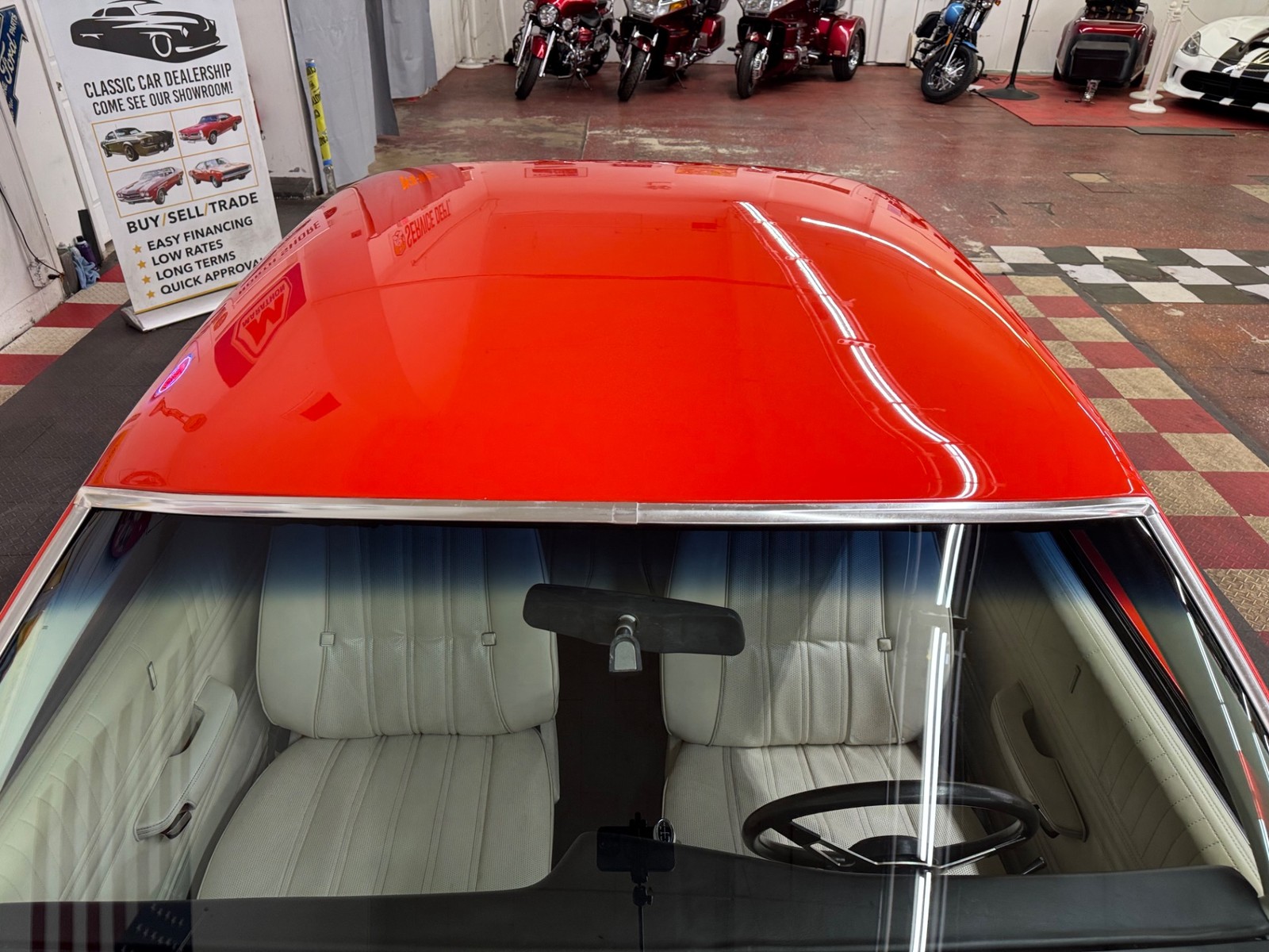 Plymouth-Volare-1977-22