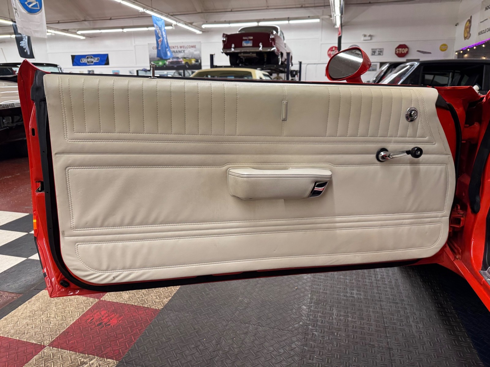 Plymouth-Volare-1977-38