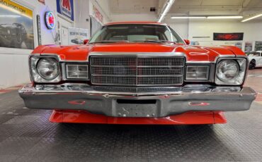 Plymouth-Volare-1977-7