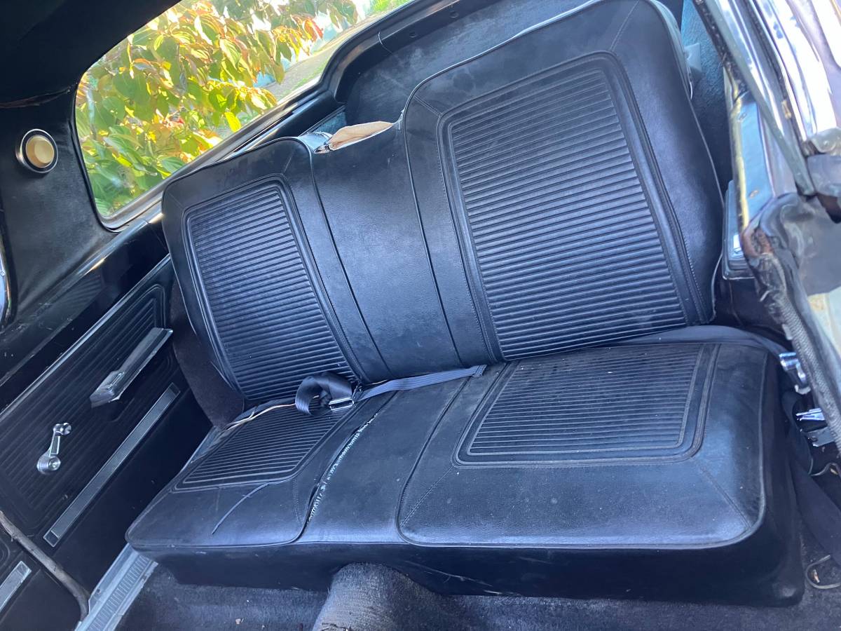 Plymouth-barracuda-1965-black-6