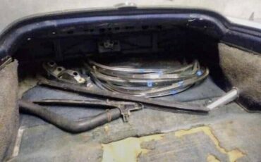 Plymouth-barracuda-1966-13