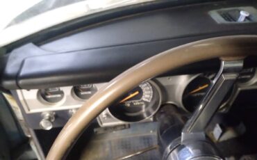 Plymouth-barracuda-1966-3