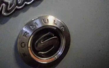 Plymouth-barracuda-1966-6