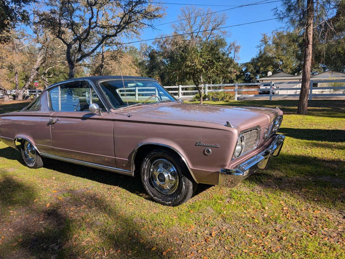 Plymouth-barracuda-1966-custom-19