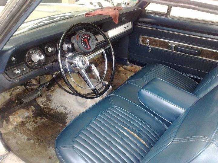 Plymouth-barracuda-1967-blue-2