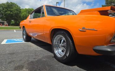 Plymouth-barracuda-1967-orange-12