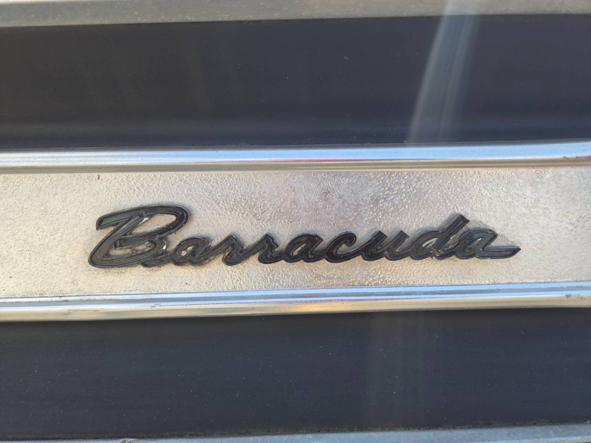 Plymouth-barracuda-1967-orange-13