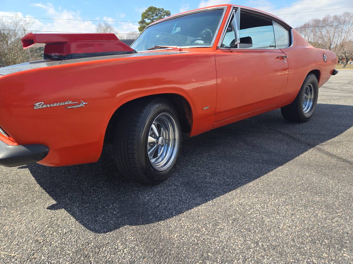 Plymouth-barracuda-1967-orange-4