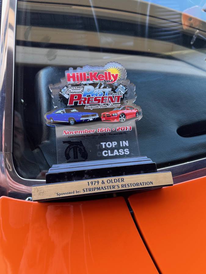 Plymouth-barracuda-1970-orange-16