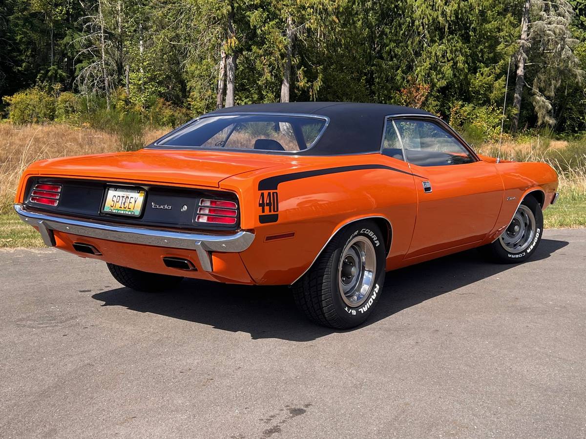 Plymouth-barracuda-1970-orange-2