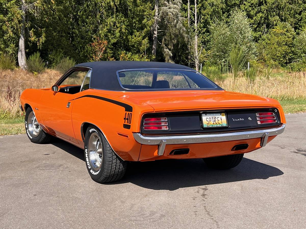 Plymouth-barracuda-1970-orange-4