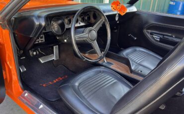Plymouth-barracuda-1970-orange-5