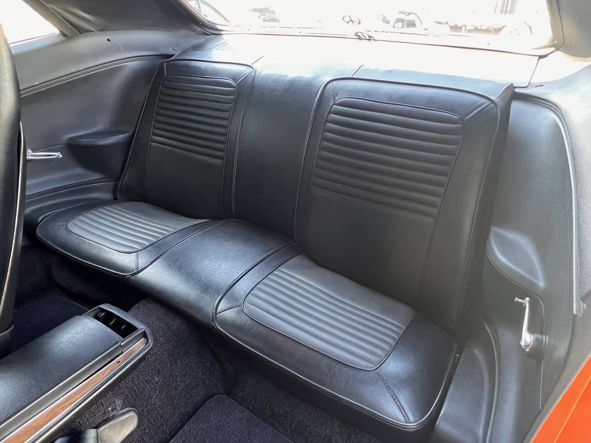 Plymouth-barracuda-1970-orange-7