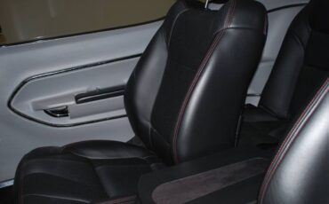 Plymouth-barracuda-1971-custom-11