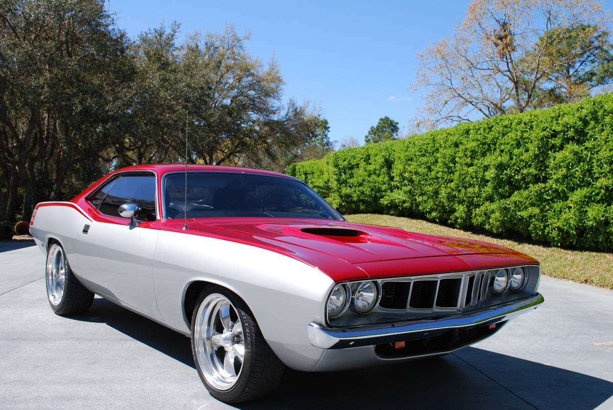 Plymouth-barracuda-1971-custom-2
