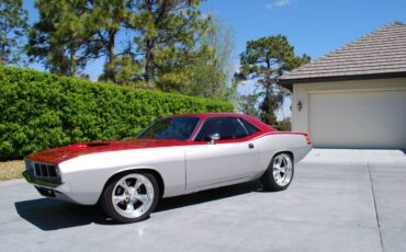 Plymouth-barracuda-1971-custom-3
