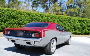 Plymouth-barracuda-1971-custom