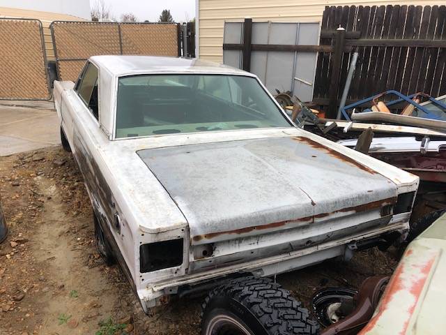 Plymouth-belvedere-1967-grey-1