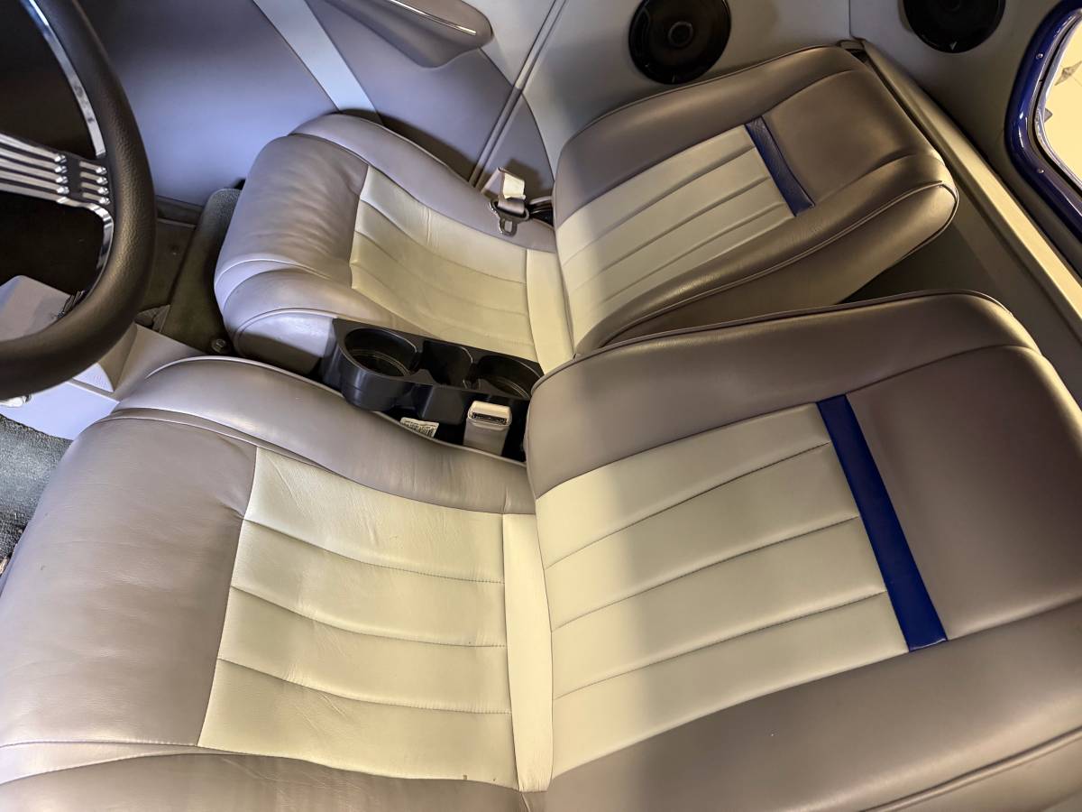 Plymouth-coupe-1936-blue-6