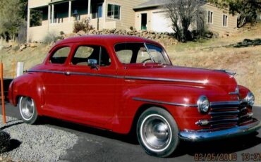 Plymouth-coupe-1947-red-1