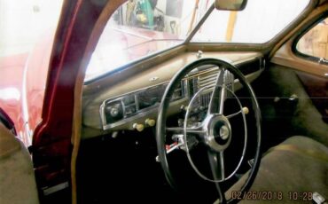 Plymouth-coupe-1947-red-4