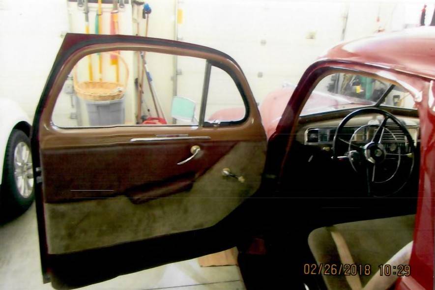 Plymouth-coupe-1947-red-6
