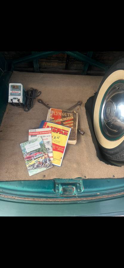 Plymouth-cranbrook-belvedere-1951-3