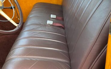 Plymouth-deluxe-woody-wagon-1950-6