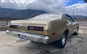 Plymouth-duster-1972-4