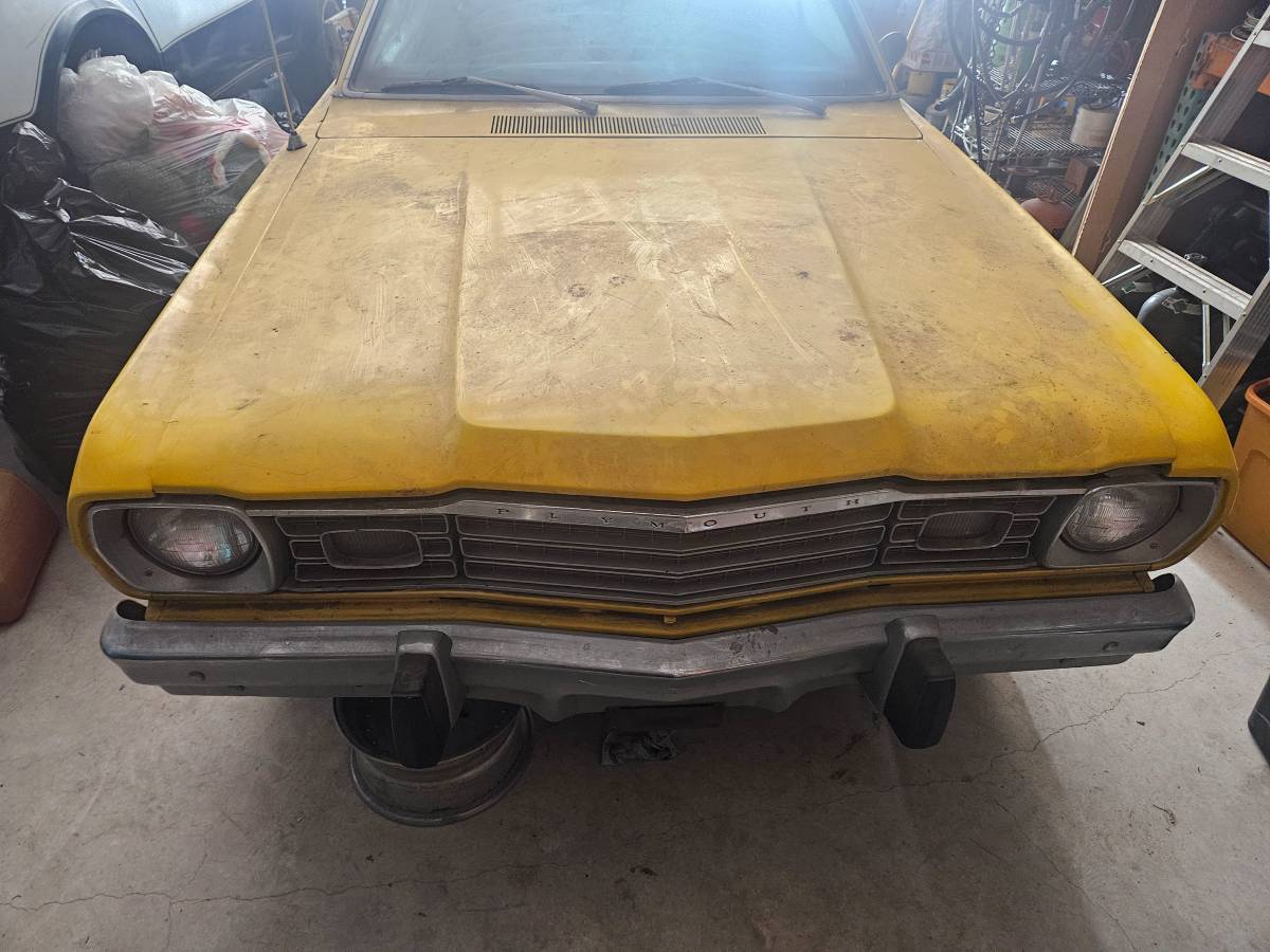 Plymouth-duster-1974-1