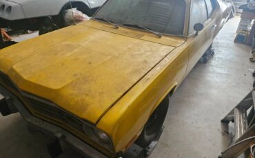 Plymouth-duster-1974